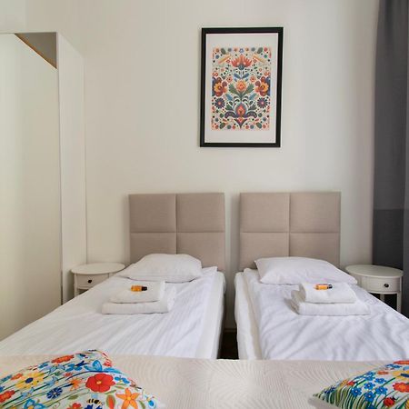 Ground Floor Family Apartment كراكوفيا المظهر الخارجي الصورة