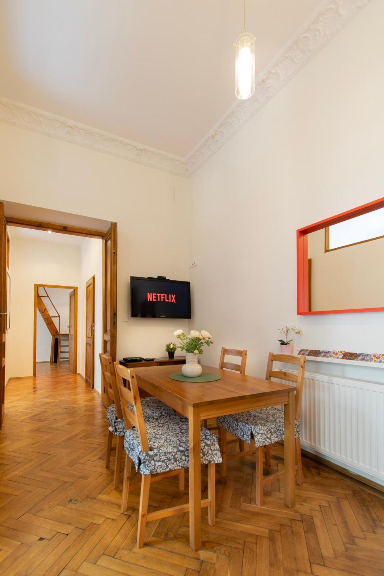 Ground Floor Family Apartment كراكوفيا المظهر الخارجي الصورة