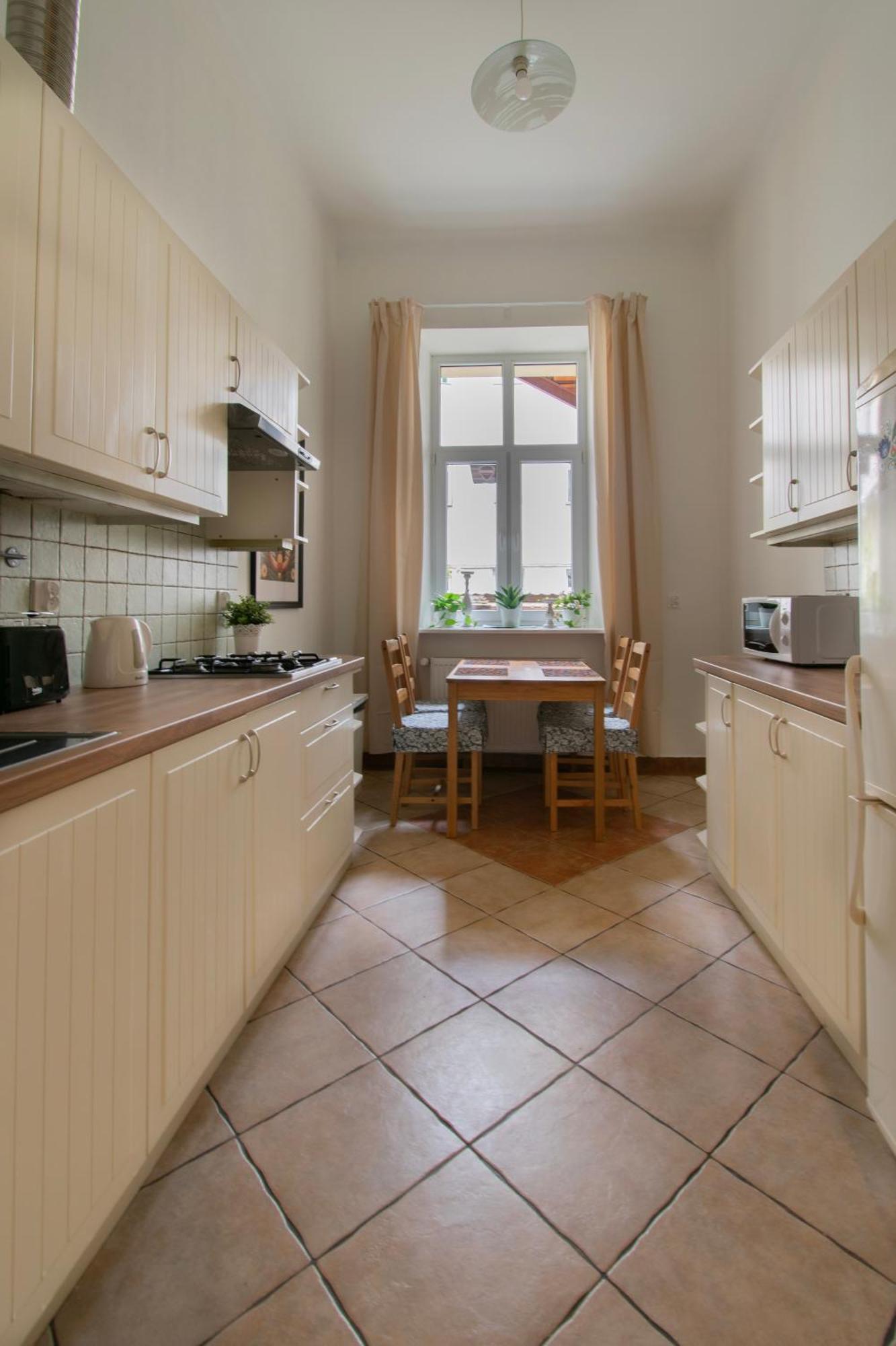 Ground Floor Family Apartment كراكوفيا المظهر الخارجي الصورة