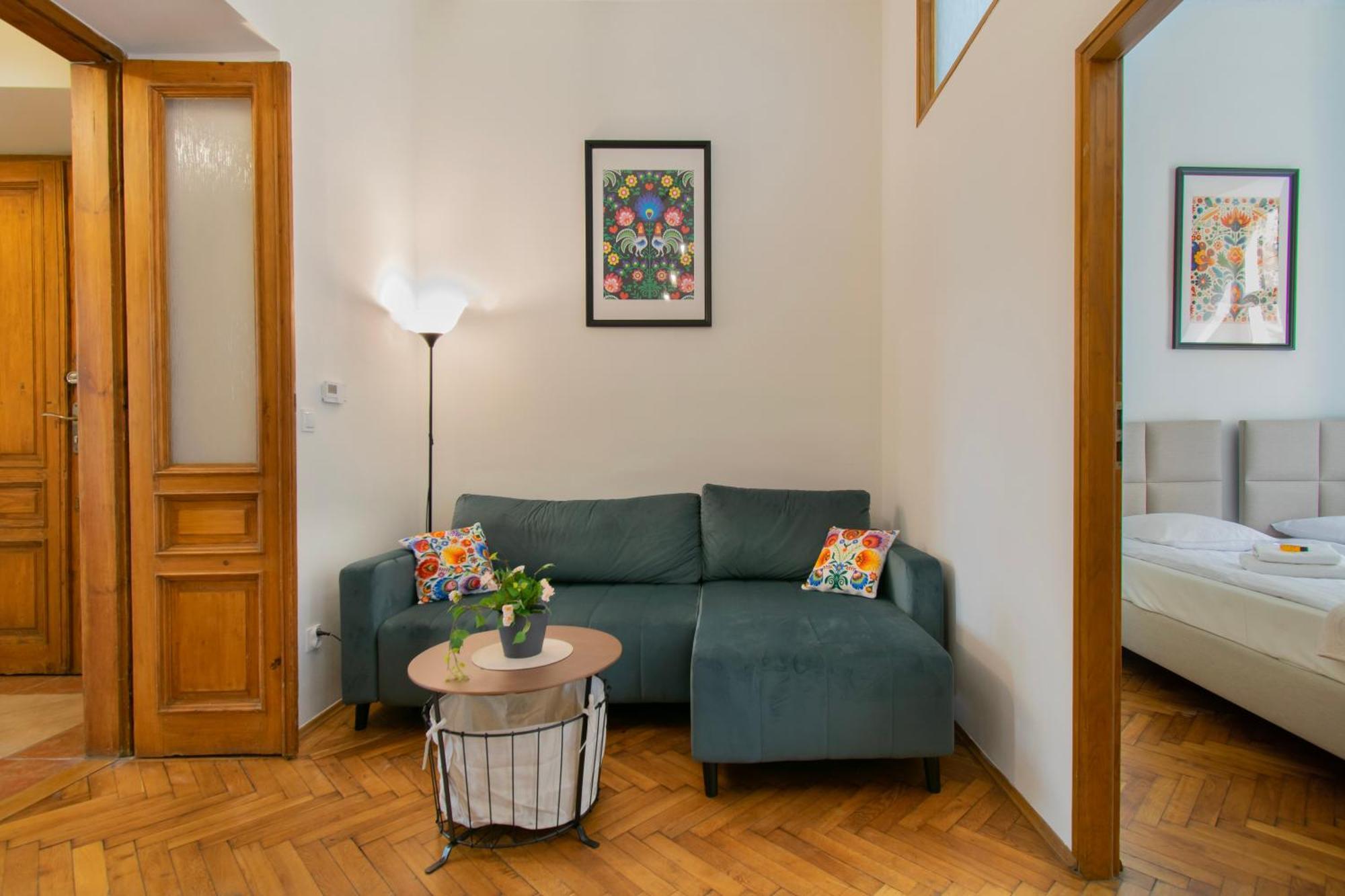 Ground Floor Family Apartment كراكوفيا المظهر الخارجي الصورة